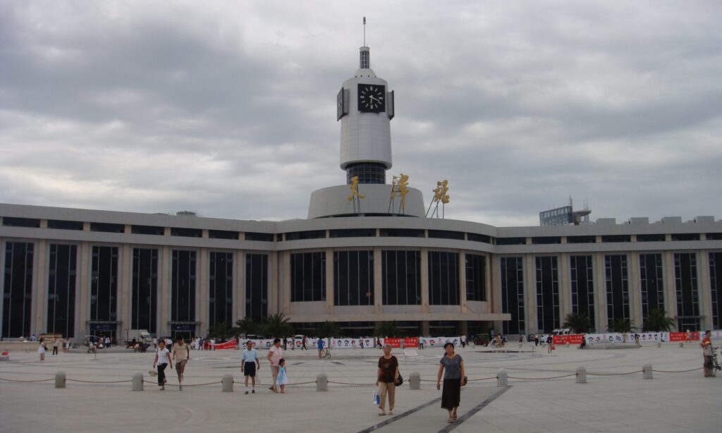 An image of Tianjin Railway Station
